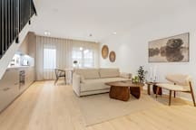 Gudrun - 317 - Sólvallagata 79