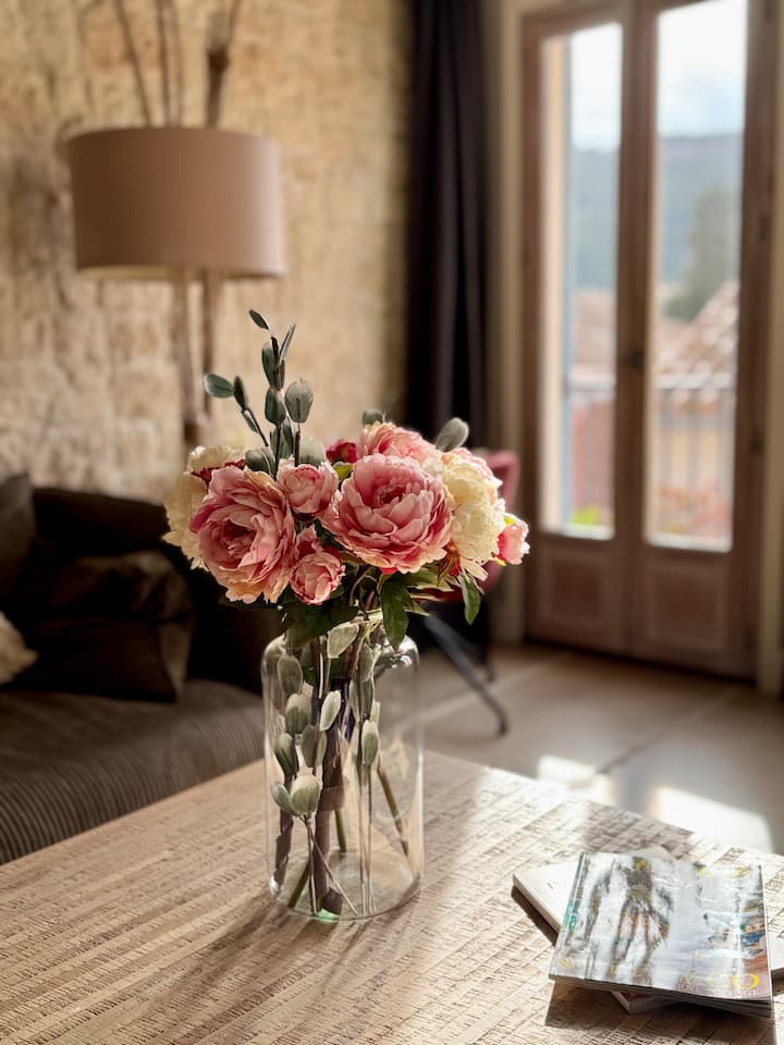 Sunny Home With Mountain & Vineyard Views - Collioure