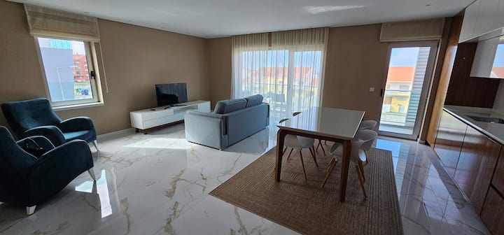 Surf & Luxury - Ferrel