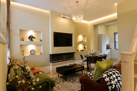 Popular Airbnb listing: Exclusive High Specification Duplex Apartment in Wakefield