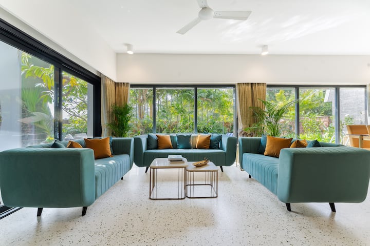 Living room image 5