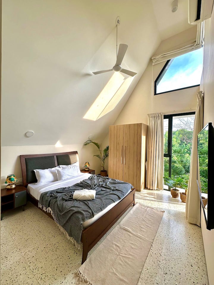 Bedroom 3 image 1