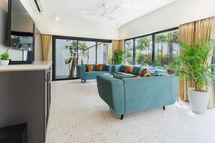 Living room image 1