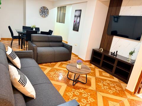 (3) Apartment steps from the Malecón and Plaza de Chimbote