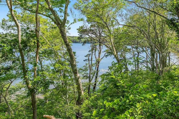 Peaceful Wellfleet Retreat With Gull Pond View - Truro, MA
