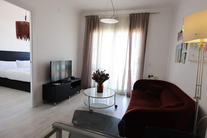 Cozy 3 Bedroom Apartment - Barcelona