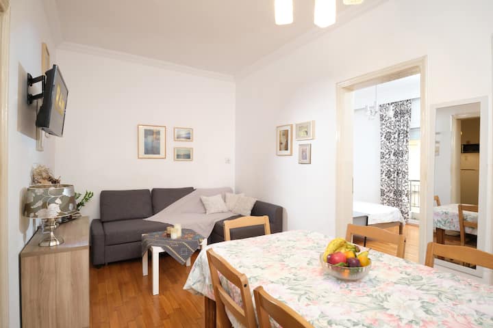 Rain Apartments: Spacious House 15' From Center - Thessaloniki
