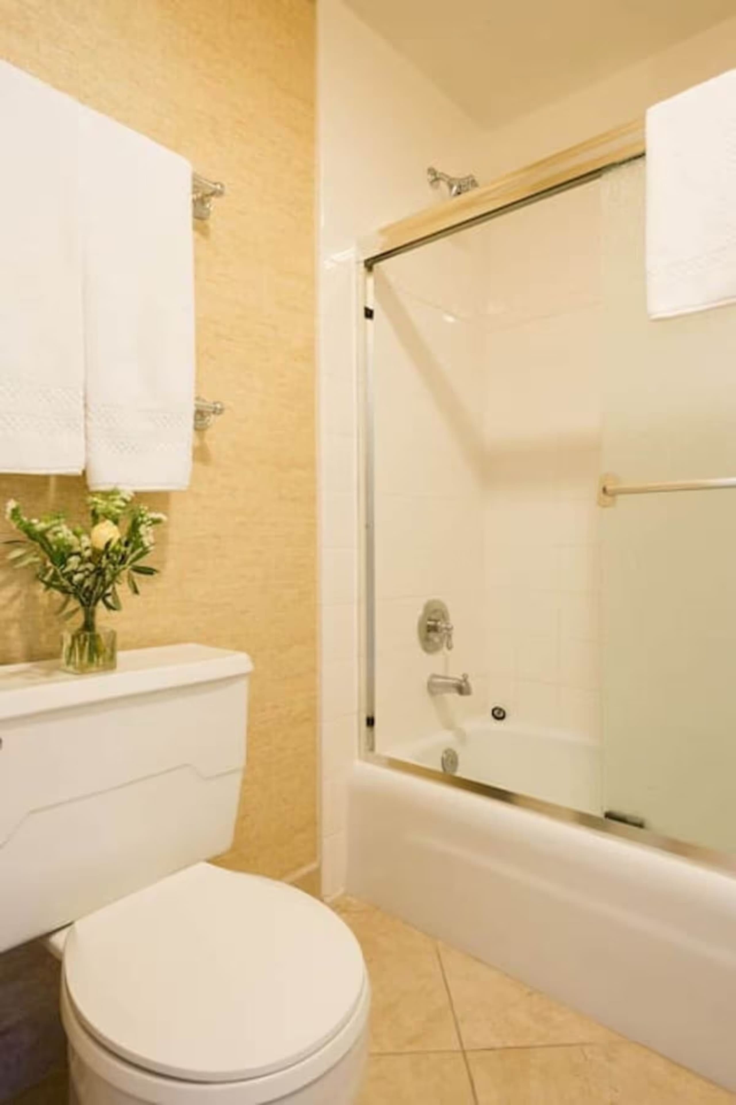 Side-by-Side Napa Condos with Golf Views - Photo 12