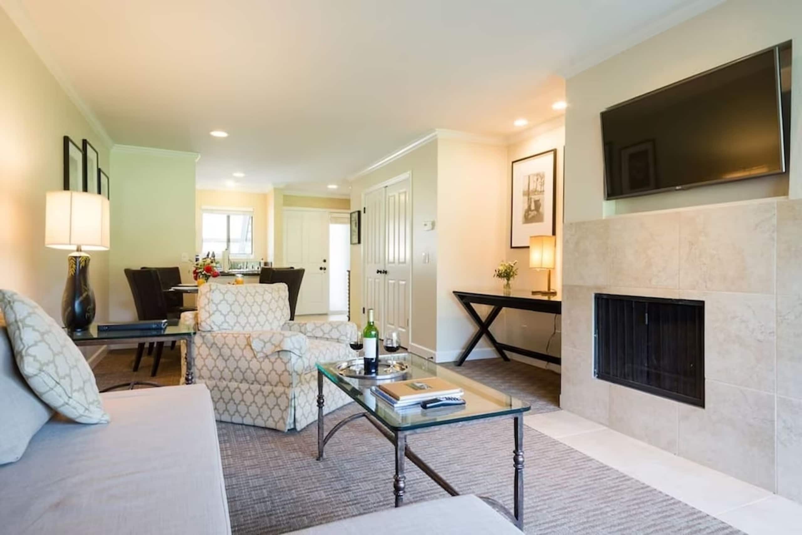 Side-by-Side Napa Condos with Golf Views - Photo 18