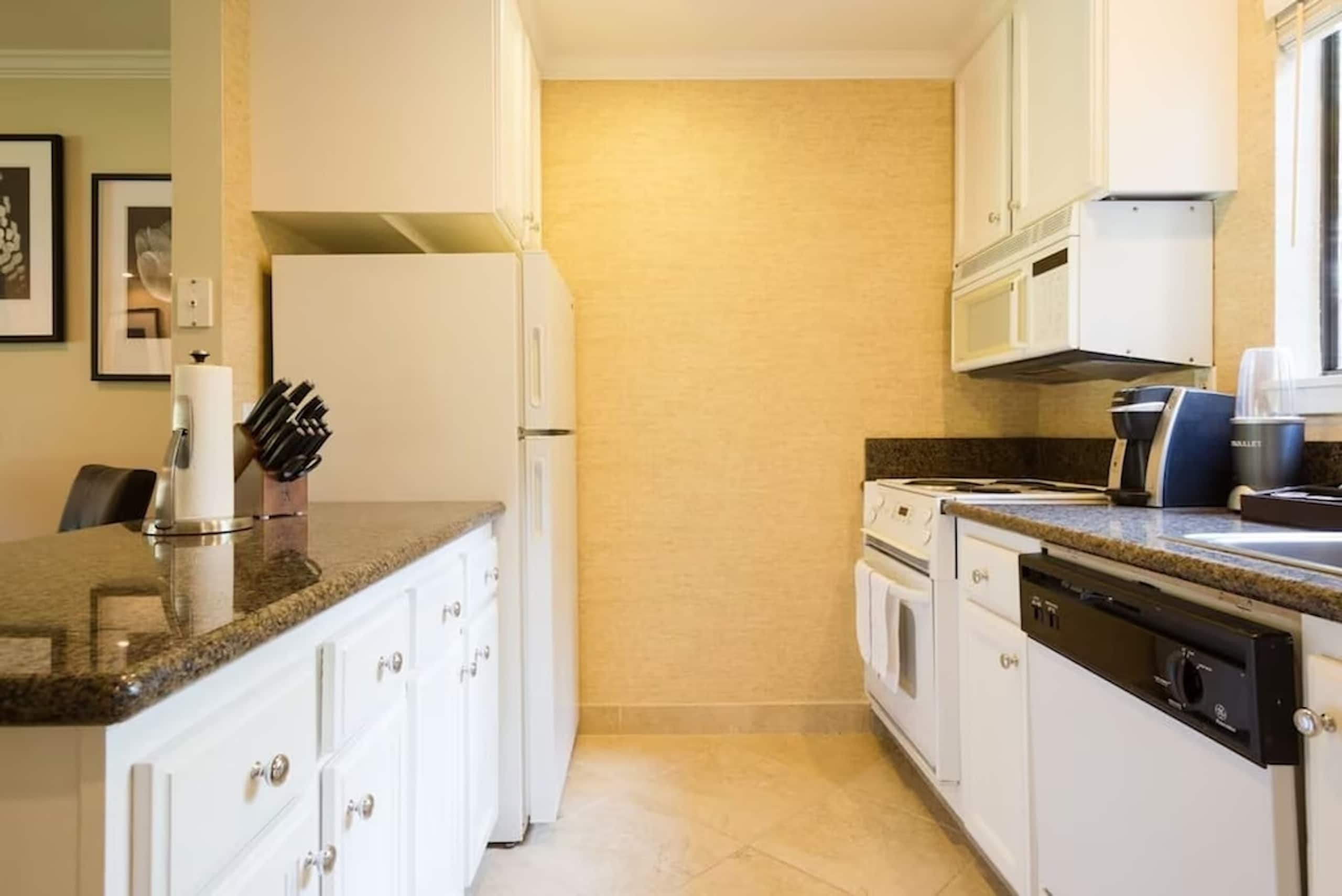 Side-by-Side Napa Condos with Golf Views - Photo 5