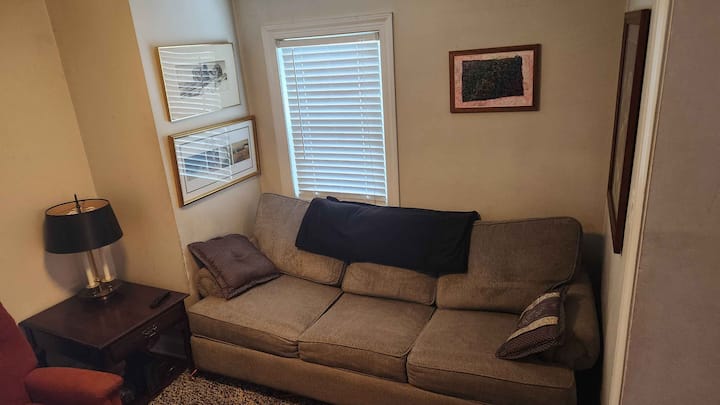 Quaint Cozy Home In The Heart Of The Borough - Warrington, PA