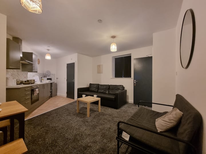 Comfy 1-bedroom In Cardiff City - Vale of Glamorgan