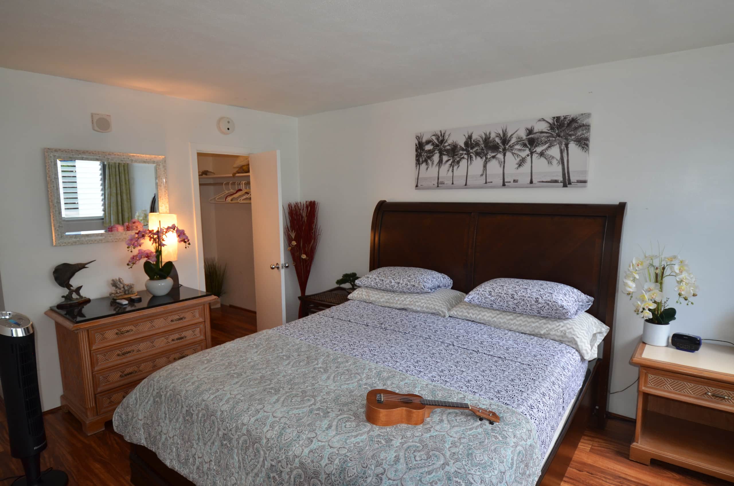 Condo in Honolulu · ★4.75 · 1 bedroom · 2 beds · 1 private bath - Image 11