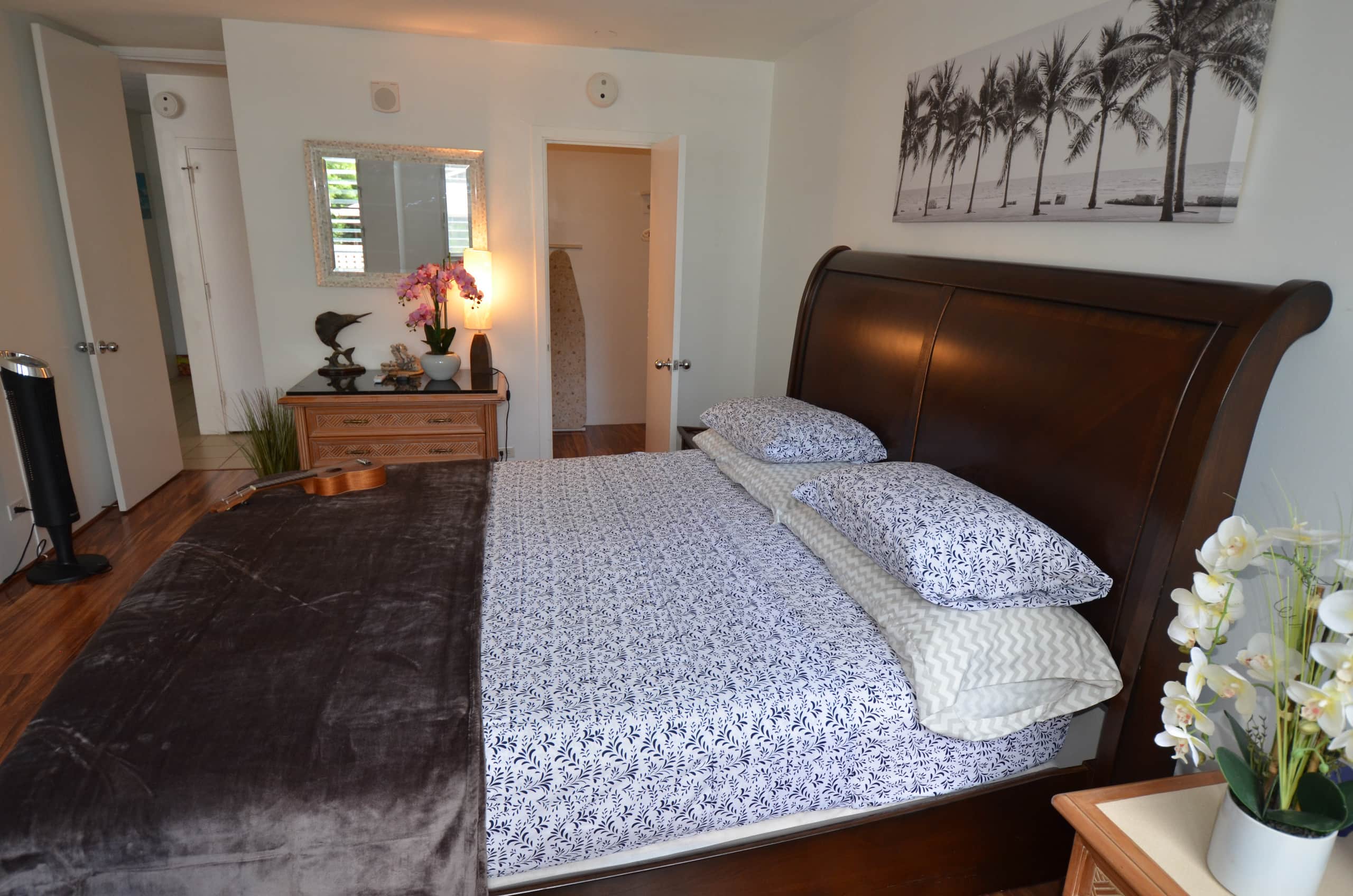 Condo in Honolulu · ★4.75 · 1 bedroom · 2 beds · 1 private bath - Image 12