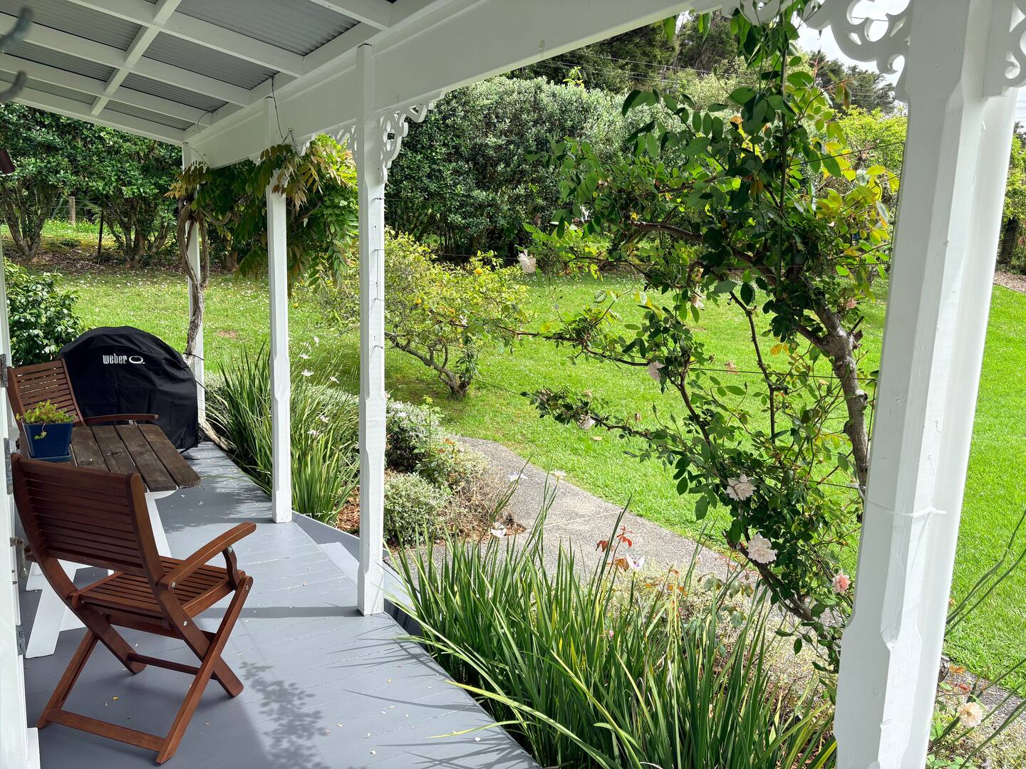 The Cottage: A Sensational Titirangi Retreat 3