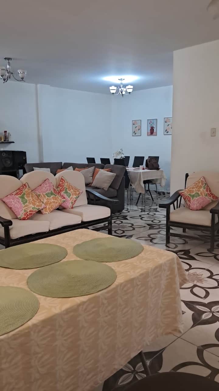 Casa Familiar Turistico Huarmey - Huarmey