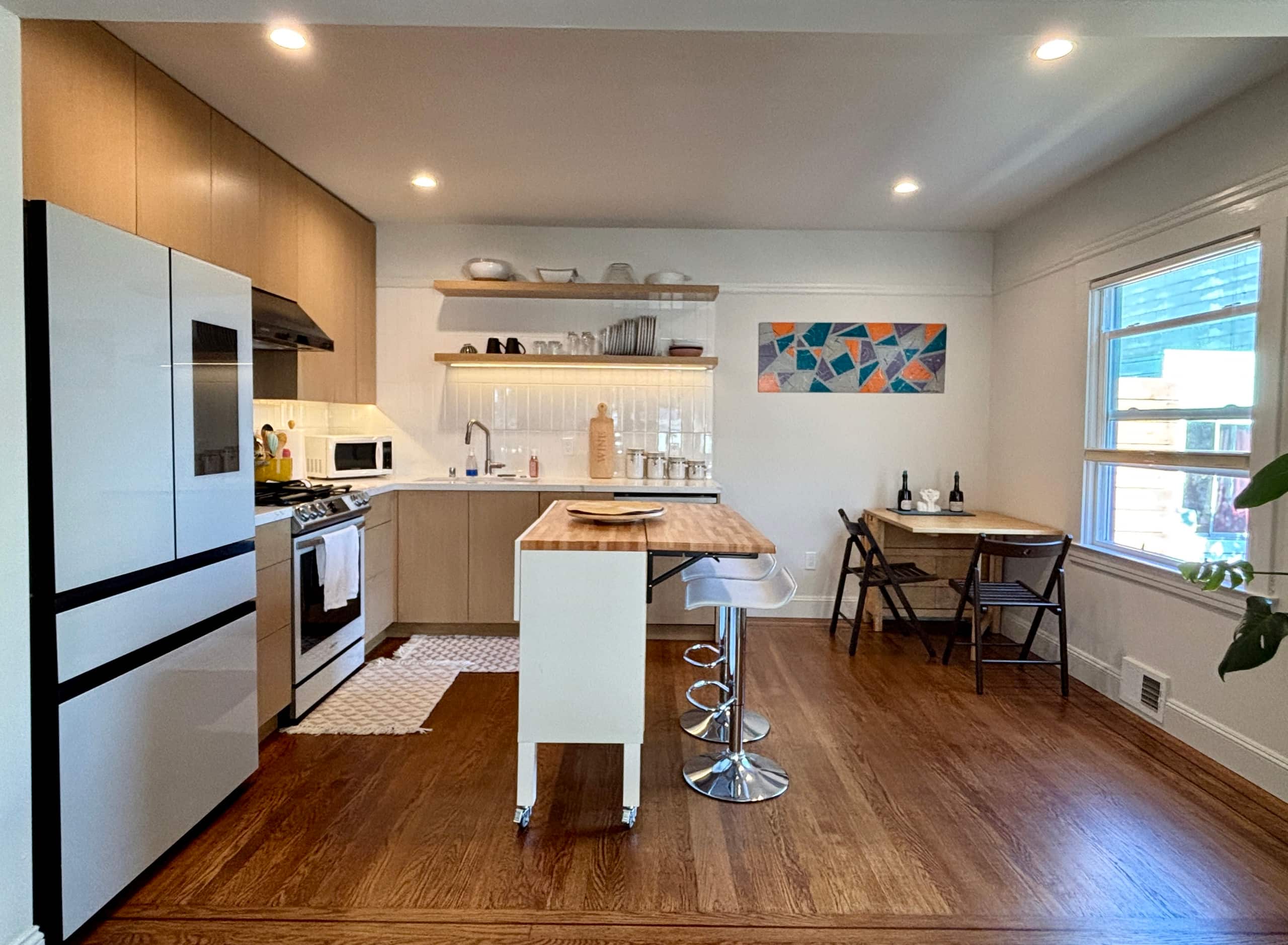 Home in San Francisco · ★5.0 · 2 bedrooms · 2 beds · 1.5 baths - Image 4
