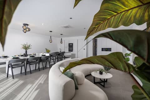 Top performing Airbnb: Luxury Villa Ida with Heated Pool HotTub and Sauna in Grad Crikvenica
