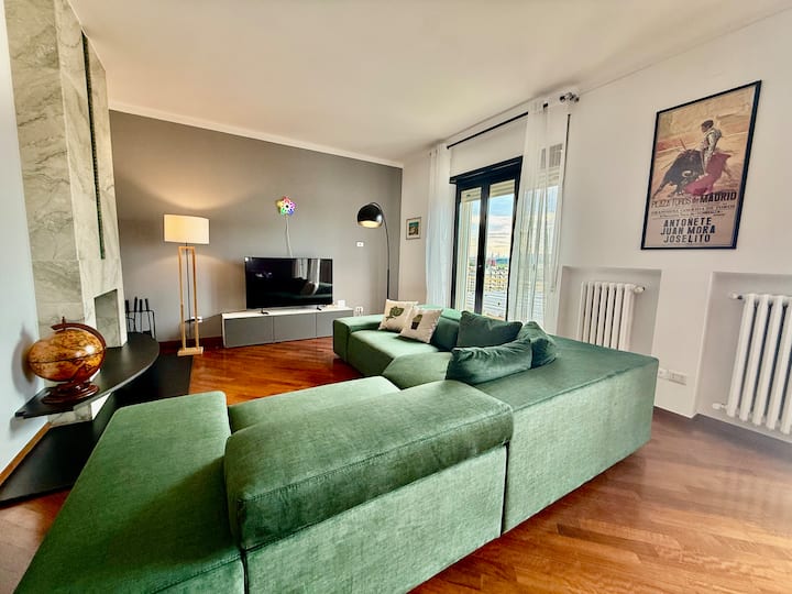 Sam House Spazio Ed Eleganza Nel Centro Di Bari. - Bari