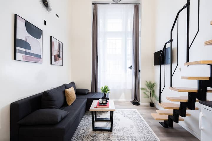 Poppy Apartment In Citycenter - Praga
