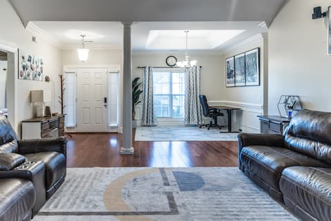 Top performing Airbnb: Cozy Florence Retreat Near Civic Center & I-95 in Florence