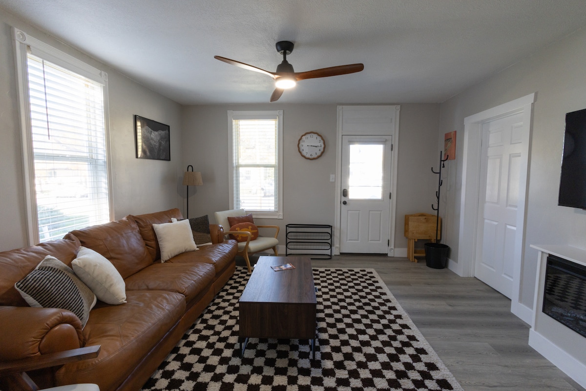 Top performing Airbnb: Downtown Home - On The River - Near Ski Resorts in Ogden