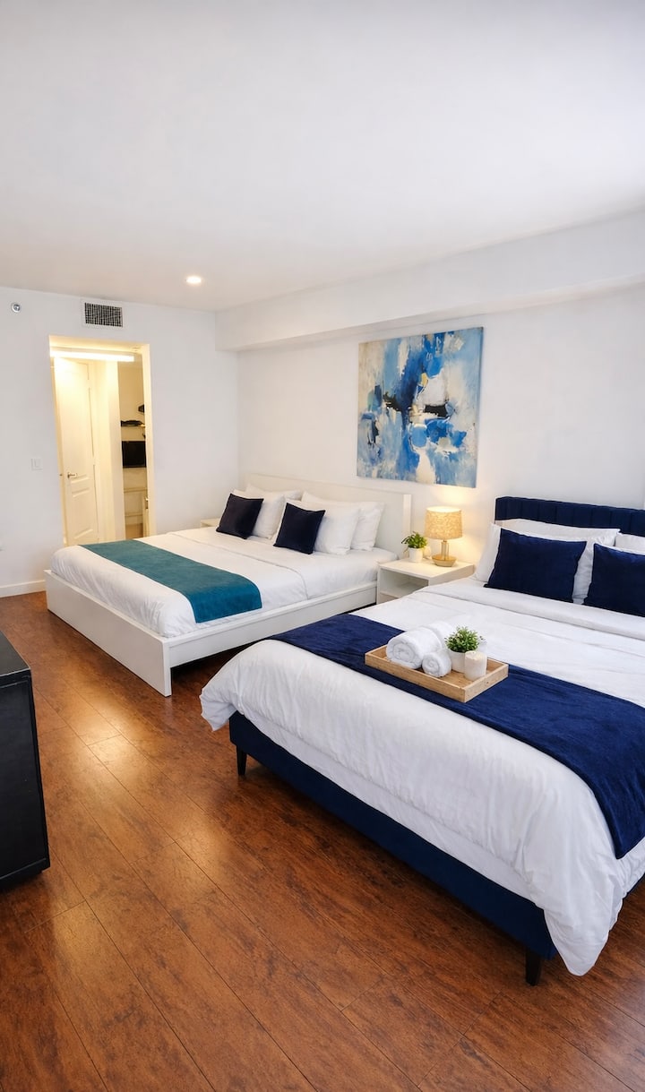 Luxury Brickell Bay View Condo | Pool+free Parking - Miami, FL