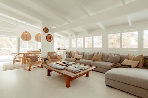 The Tree House ~ A serene coastal group escape