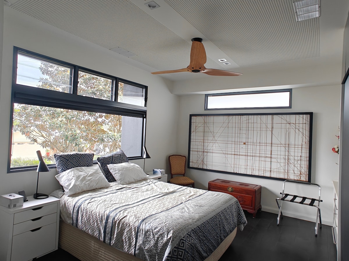 غرفة النوم 2