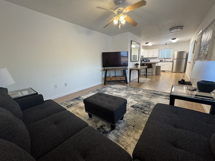 Alaskan Getaway - Brand New Remodel! - Space Station, Anchorage