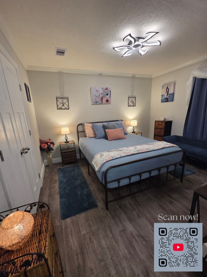 Cute 'N' Cozy, Pet Friendly Cottage! - Crestview, FL