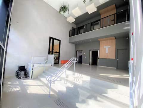 Top performing Airbnb: Studio Dubai • Luxury in ZYZ Downtown in Sé