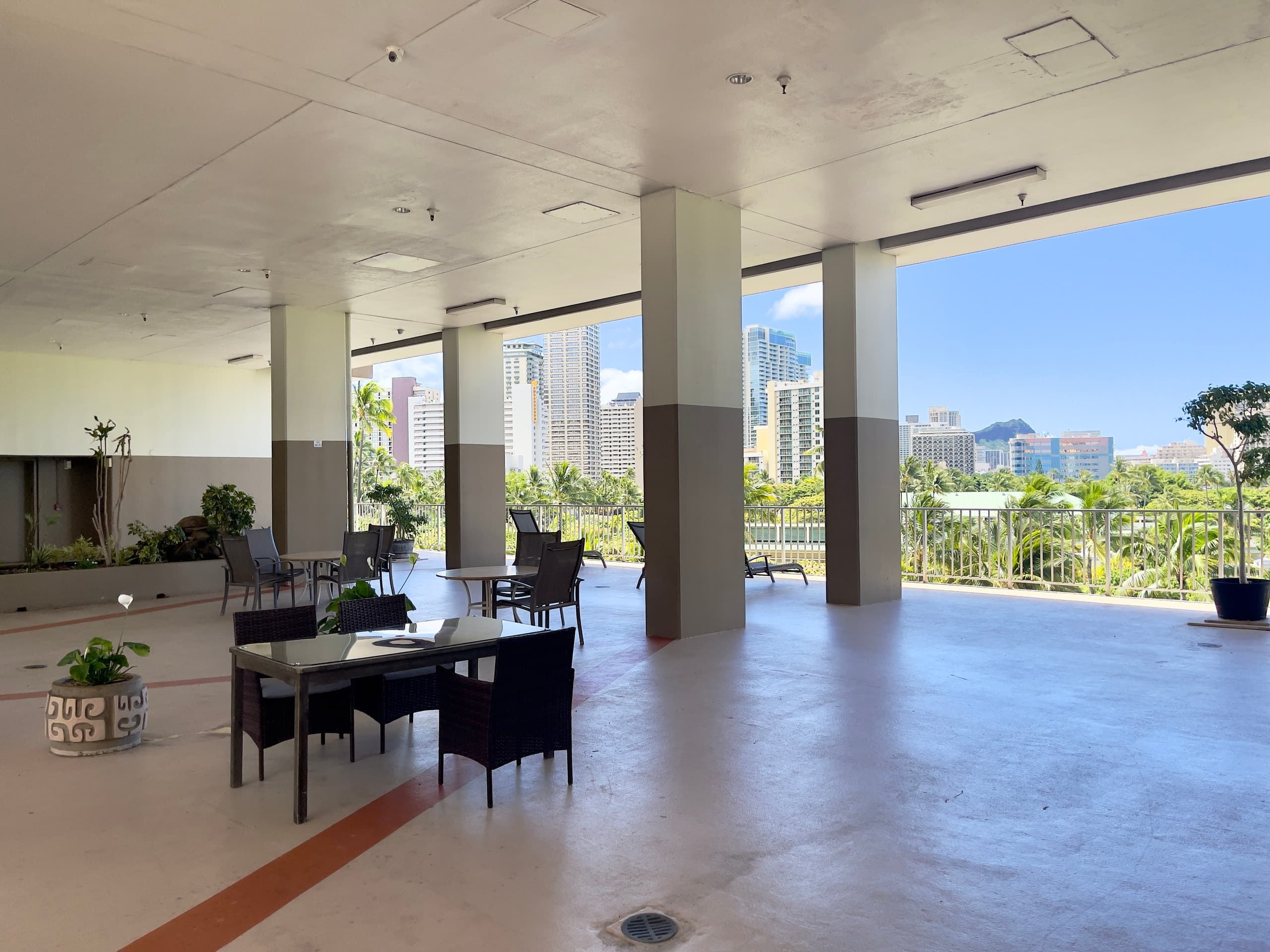 21*High Floor Cozy Waikiki Condo w/Balcony - Image 44