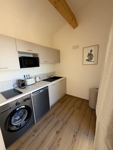 Successful Airbnb property: Suite 1 with private pool - L'Onda in Monticello