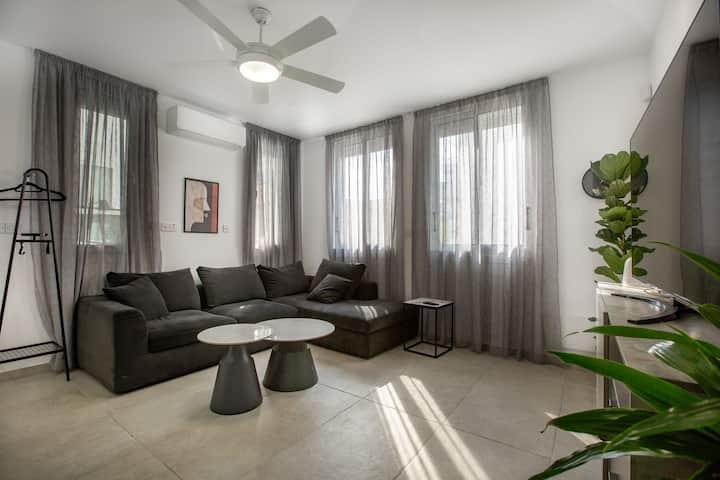 Two Bedroom House In Town Center By Sweet Keys - Лимассол