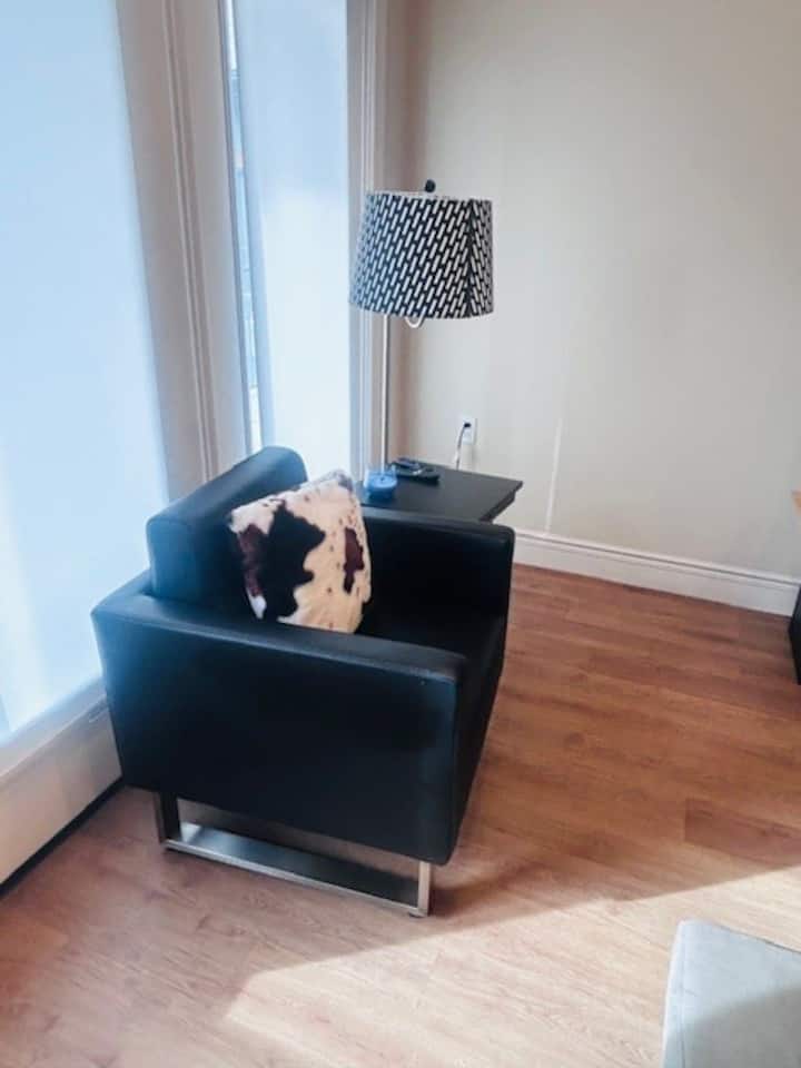 Sovereign Village Apt.225 Studio - Lake Choctaw, London