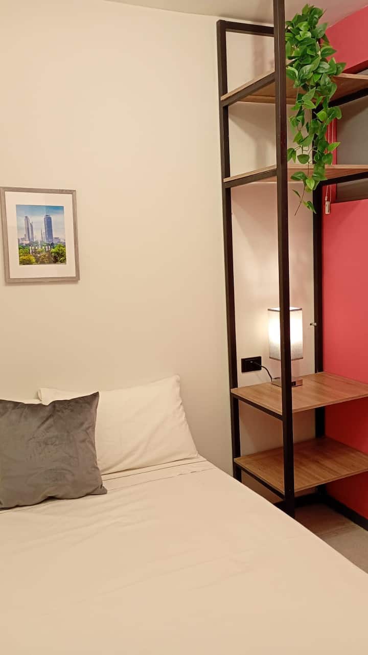 Central Compact Room: Explore Everything On Foot - Monterrey