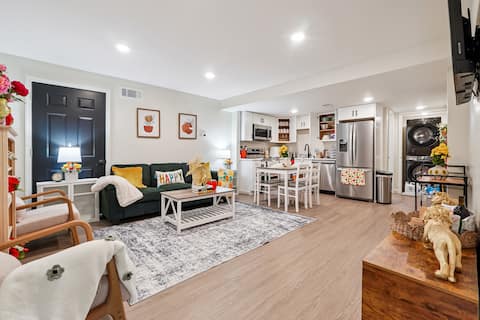 Top Airbnb: Charming Stay Near Pleasant Hill | Free Wifi in Lilburn