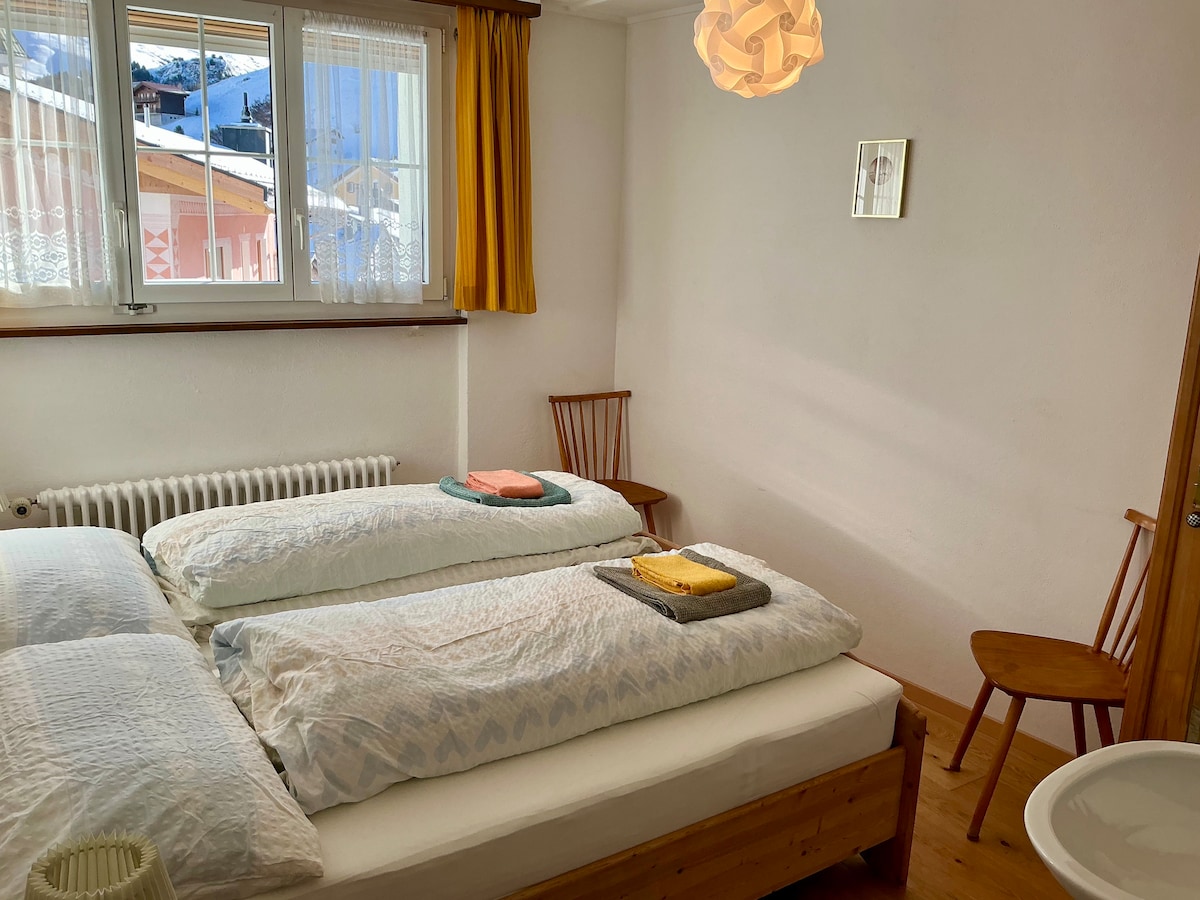 غرفة النوم 1