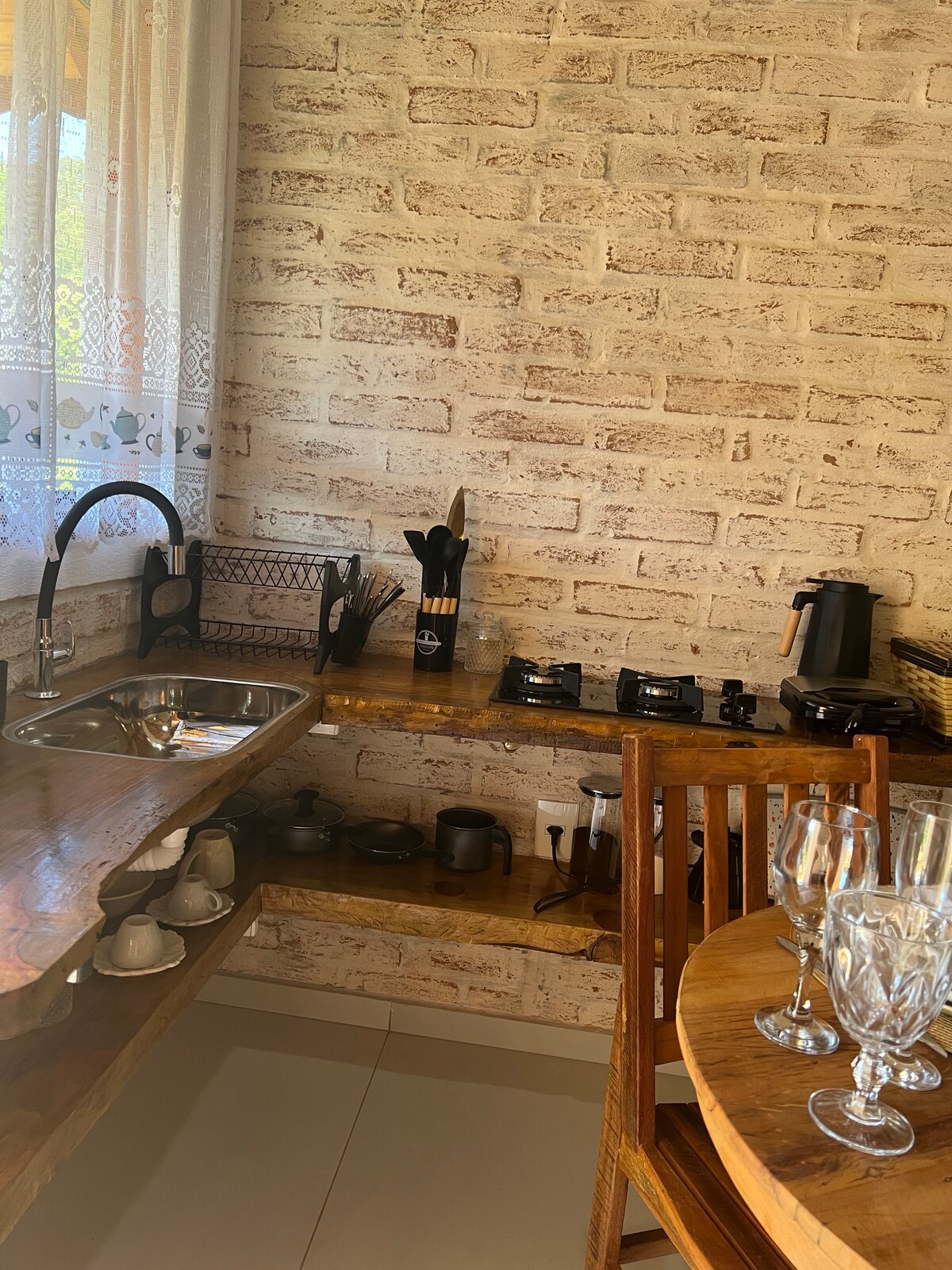 Top Airbnb: Chalés Meliponas da Serra - chalet No. 02 - Jataí em Camanducaia