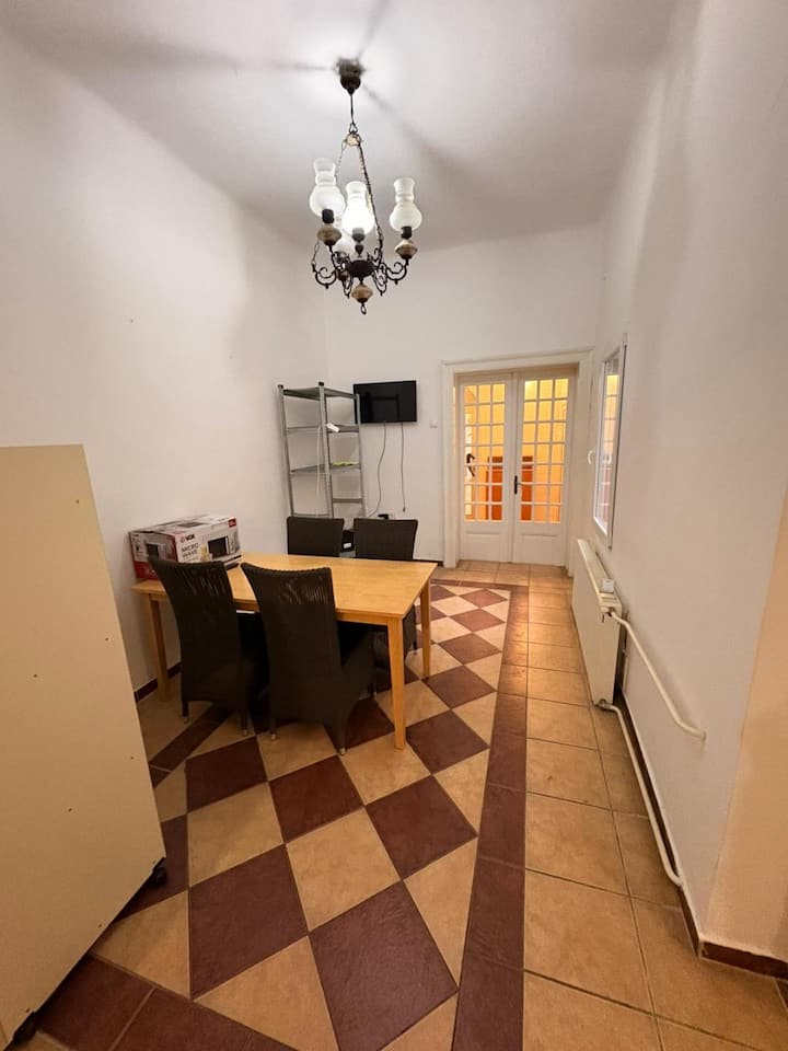 Elegant - Zrenjanin