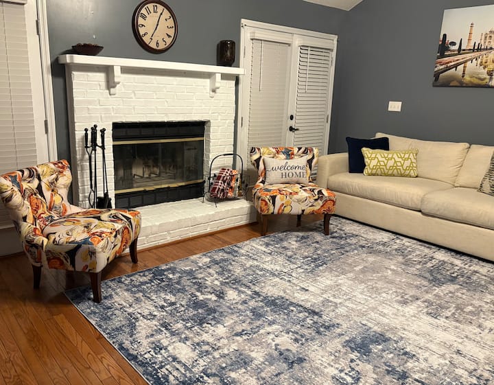A Southern Charm Experience - Montezuma, GA