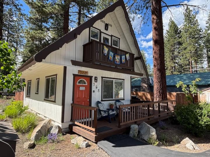 Charming Lake Tahoe Cabin Near Beaches And Trails - Tahoe Vista, CA