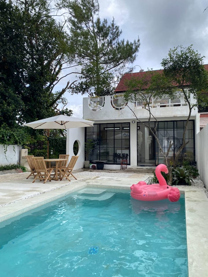 Private Pool Villa Java Kaluna | Modern Villa with Heated Pool in Lembang - Villas for Rent in ...