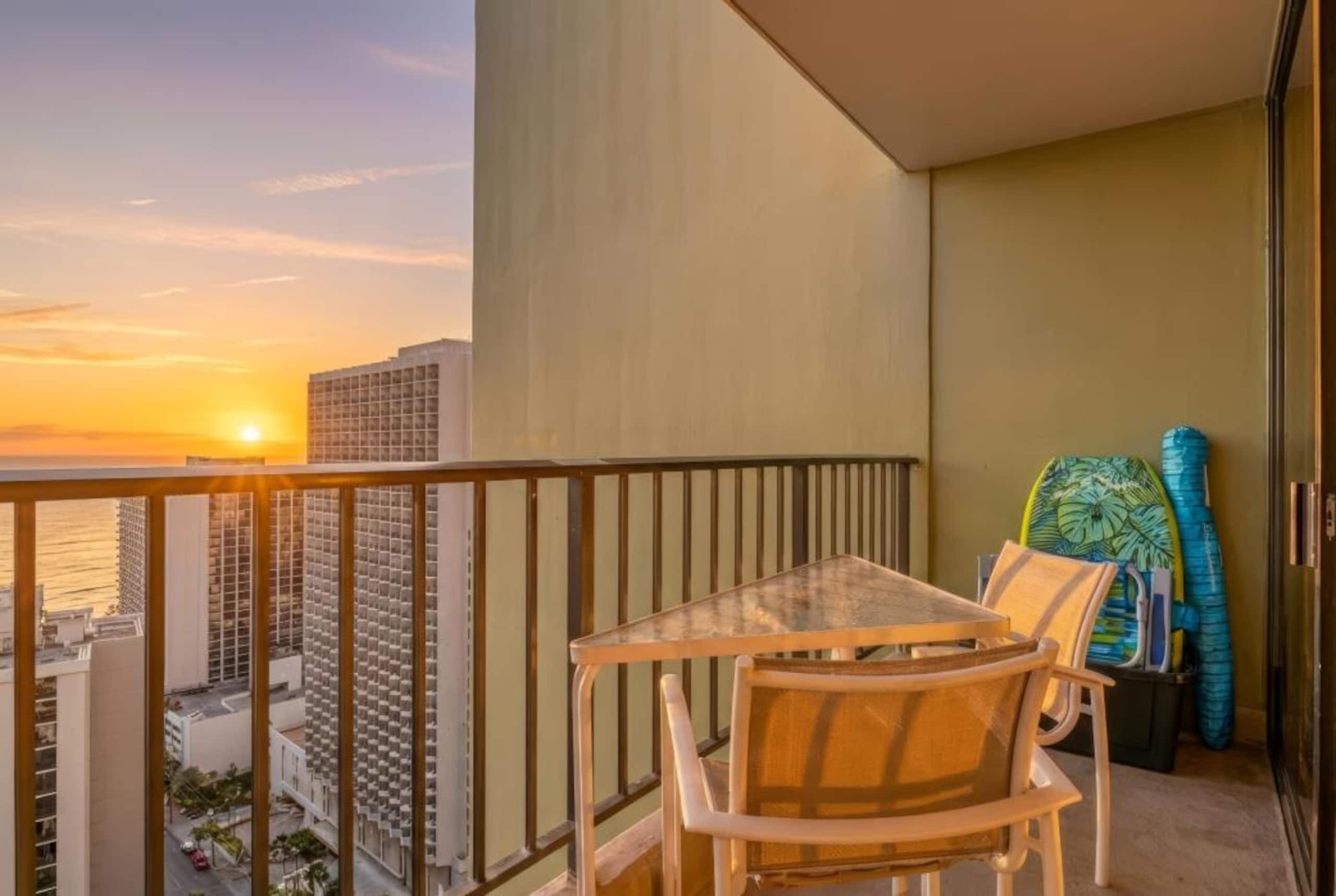 Condo in Honolulu · ★4.87 · 1 bedroom · 3 beds · 1 bath - Image 26