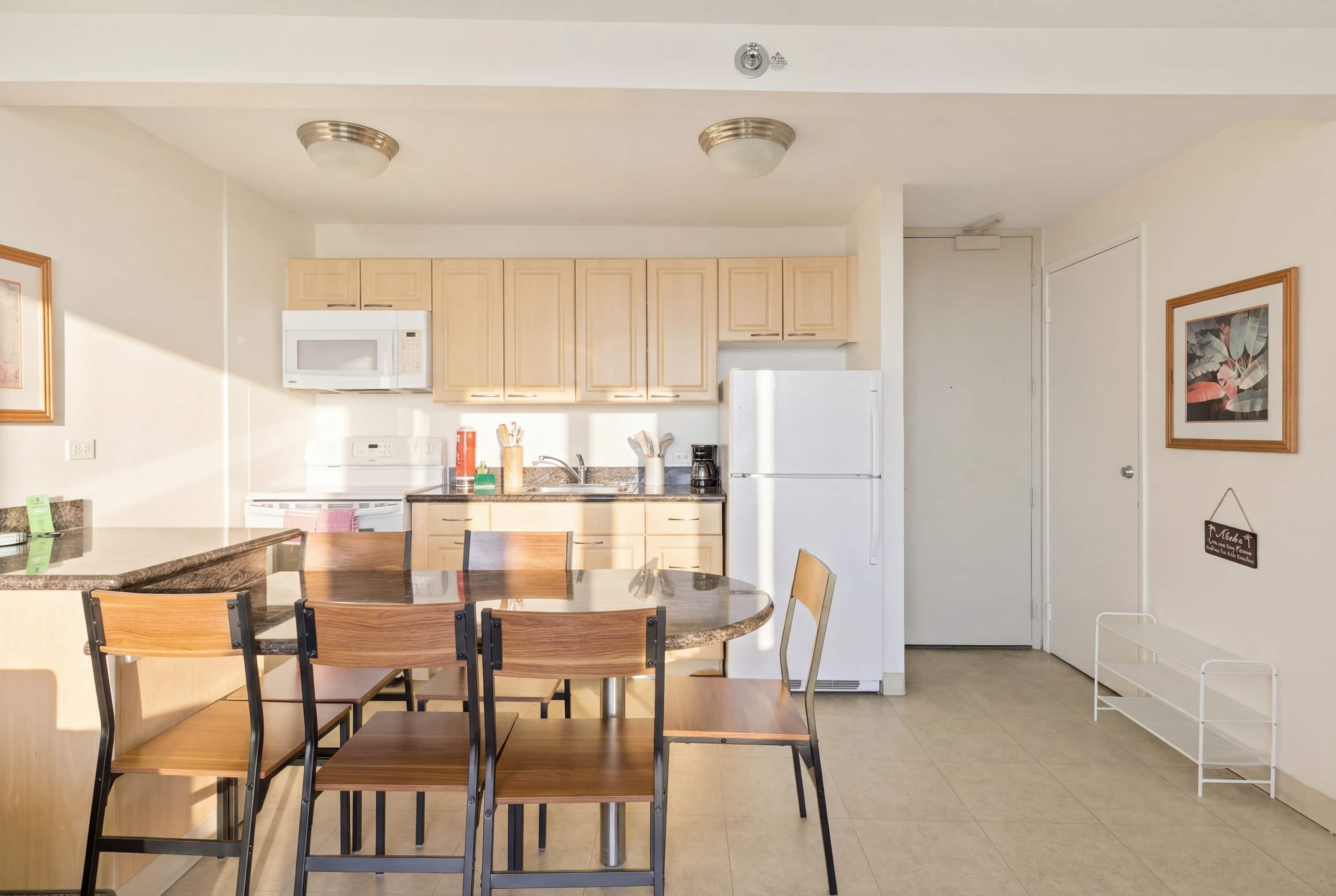 Condo in Honolulu · ★4.87 · 1 bedroom · 3 beds · 1 bath - Image 6