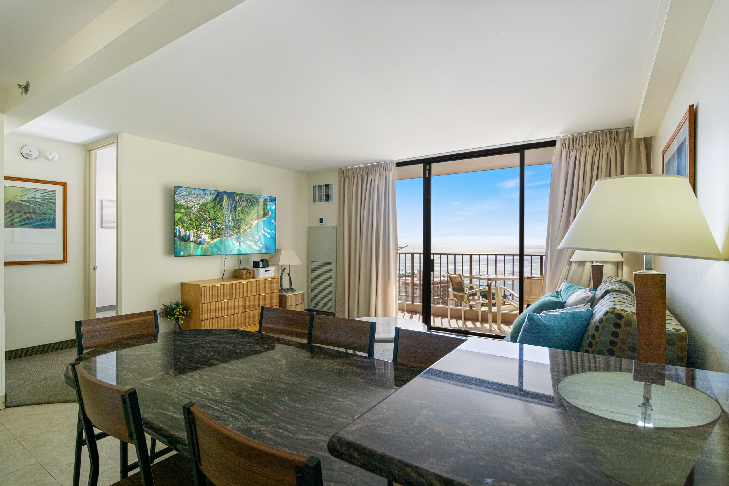 Condo in Honolulu · ★4.87 · 1 bedroom · 3 beds · 1 bath - Image 10