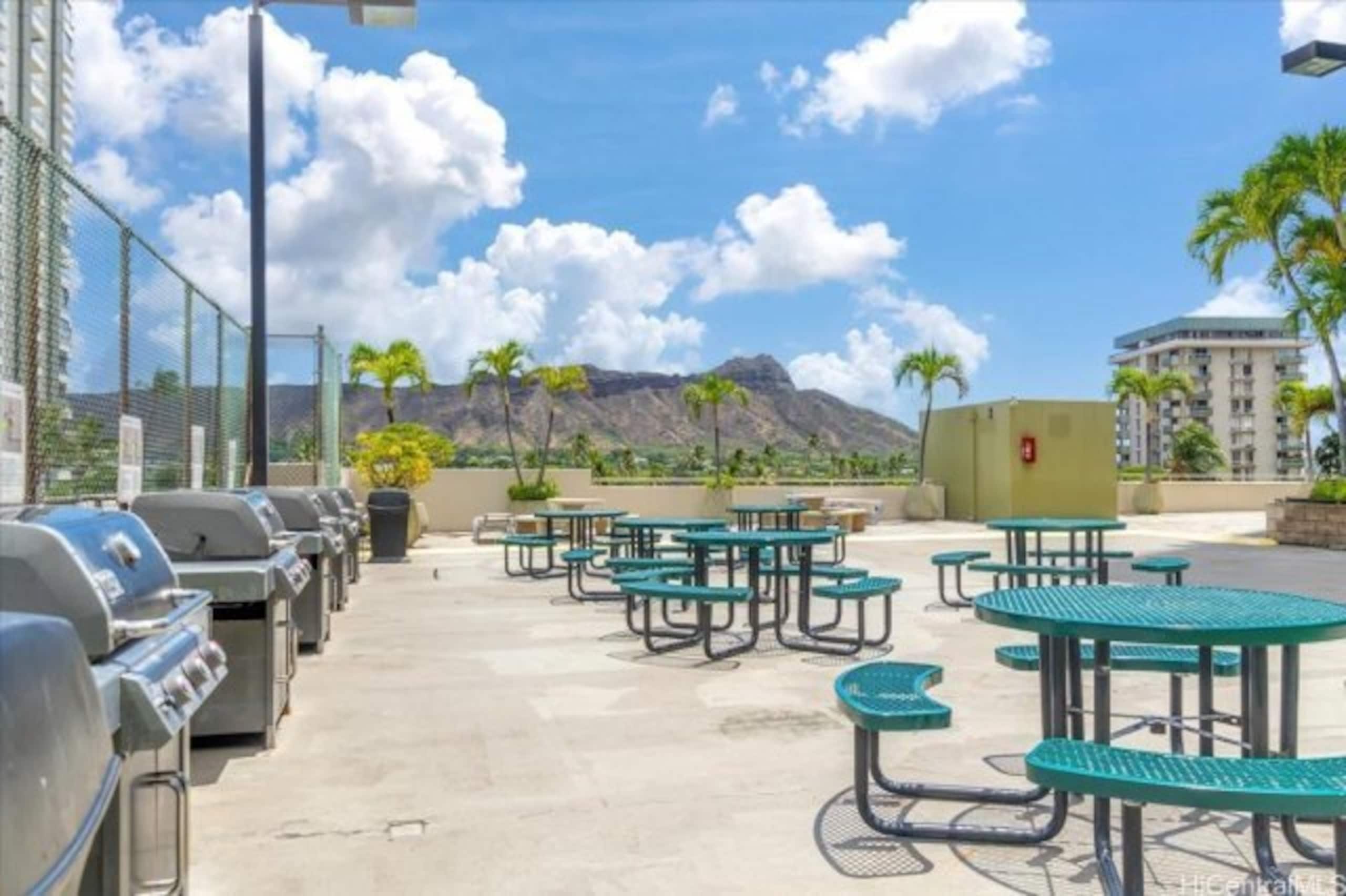 Condo in Honolulu · ★4.87 · 1 bedroom · 3 beds · 1 bath - Image 30