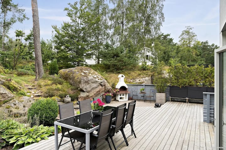 Trevligt Och Fräscht Hus Med Altan I Västerläge - Goteborg