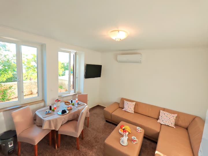 მისაღები ოთახი